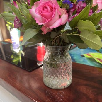 Flower Fanatic - Looks like a cheep bouquet from Publix or Trader Joe's actually they both have better bouquets - Florists Near Me - Bradenton, Florida Flower Fanatic - Looks like a cheep bouquet from Publix or Trader Joe's actually they both have better bouquets - Florists Near Me - Bradenton, Florida