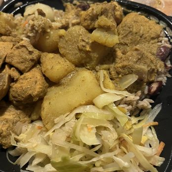Dat Jerk Lansdowne - Curry Chicken Bowl - Caribbean Near Me - Arbutus, Maryland