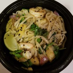 Thai green curry with shrimp