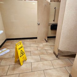 Good 2 Go - Women's Restroom