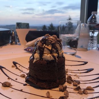 Chart House - Chocolate Molten lava cake yum! - Seafood Near Me - Portland, Oregon Chart House - Chocolate Molten lava cake yum! - Seafood Near Me - Portland, Oregon