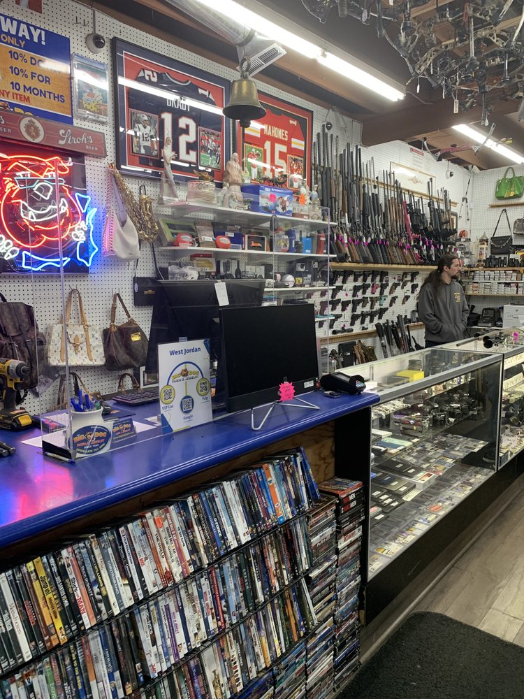 BIG DOG PAWN 15 Photos & 10 Reviews Pawn Shops 9361 S Redwood Rd