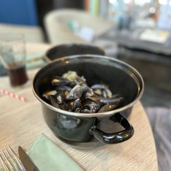 Restaurant Chez Bastien - Moules de buchot sauce marinière