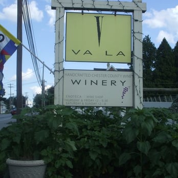 Va La Vineyards - Wineries Near Me - Avondale, Pennsylvania