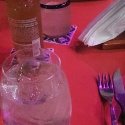 Mezcal - Tragos. Muy buenos.
