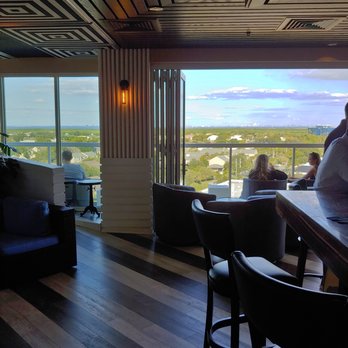 Vantage Rooftop Bar - Spectacular views - Cocktail Bars Near Me - Clearwater, Florida