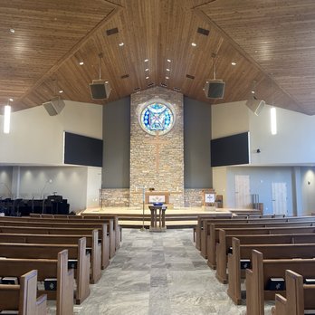 St. Matthew's Lutheran Church - Churches Near Me - Oconomowoc, Wisconsin