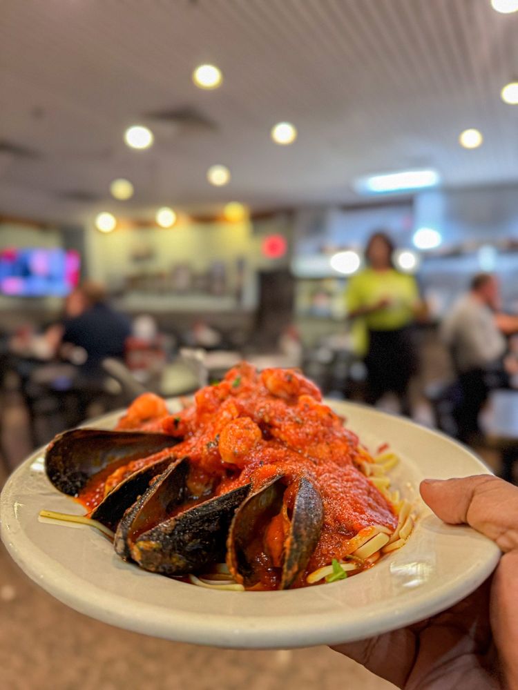 Randazzo's Clam Bar