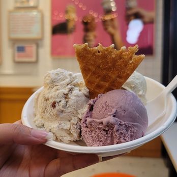 Jeni's Splendid Ice Creams - Ice Cream & Frozen Yogurt Near Me - McLean, Virginia Jeni's Splendid Ice Creams - Ice Cream & Frozen Yogurt Near Me - McLean, Virginia