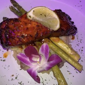 Fade + Facet - Honey glazed salmon - Hookah Bars Near Me - Duluth, Georgia