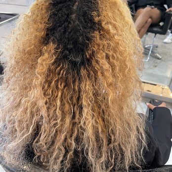 Dylan Keith Salon - Before of my hair, requested a root touchup, which is bleaching my roots and a tone (very simple 2 step process) - Hair Salons Near Me - Burbank, California Dylan Keith Salon - Before of my hair, requested a root touchup, which is bleaching my roots and a tone (very simple 2 step process) - Hair Salons Near Me - Burbank, California