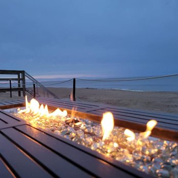 Blue - Inn On The Beach - Hotels Near Me - Newbury, Massachusetts
