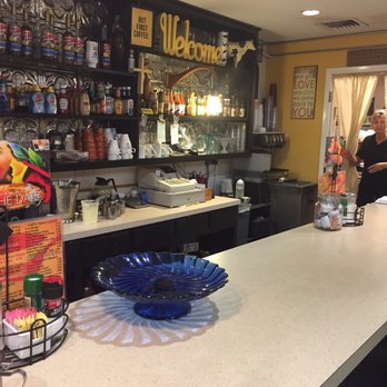 Clary's Corner Cafe - Cafes Near Me - Lake Worth, Florida