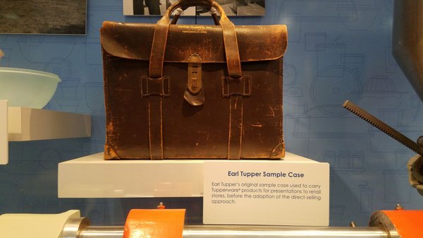 Tupperware by null