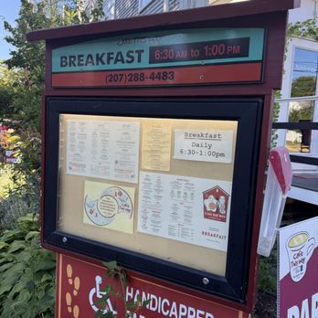 Cafe This Way - The sign and menu. - New American Near Me - Bar Harbor, Maine