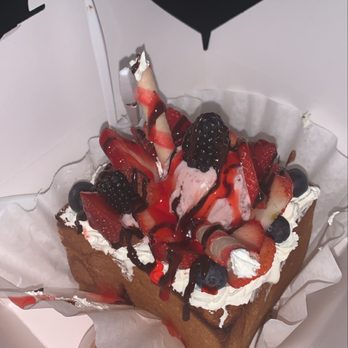 Cafe LaTTea - Honey Toast - Cafes Near Me - Cupertino, California