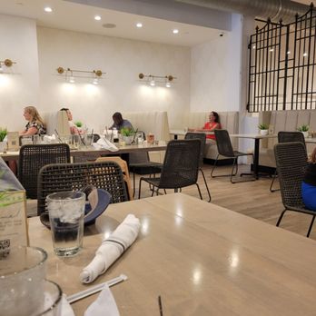 SweetDiner - Spacious dining area. - Diners Near Me - Milwaukee, Wisconsin SweetDiner - Spacious dining area. - Diners Near Me - Milwaukee, Wisconsin