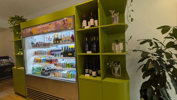 Daffodil Cafe by null