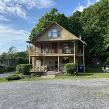 The Phoenix Inn - Main House - Vacation Rentals Near Me - Cooperstown, New York