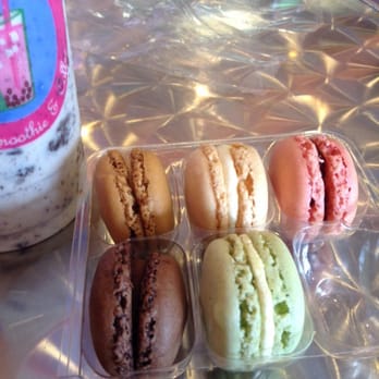 Boba Tea - Cookies and cream smoothie and macarons - Bubble Tea Near Me - San Antonio, Texas Boba Tea - Cookies and cream smoothie and macarons - Bubble Tea Near Me - San Antonio, Texas