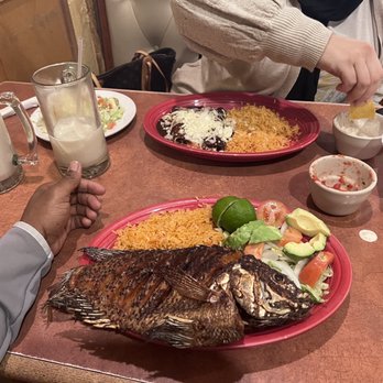 El Loro Eagan - Mexican Near Me - Eagan, Minnesota