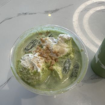 La Ka Viet - Banana Pudding Matcha Latte - Desserts Near Me - Westminster, California