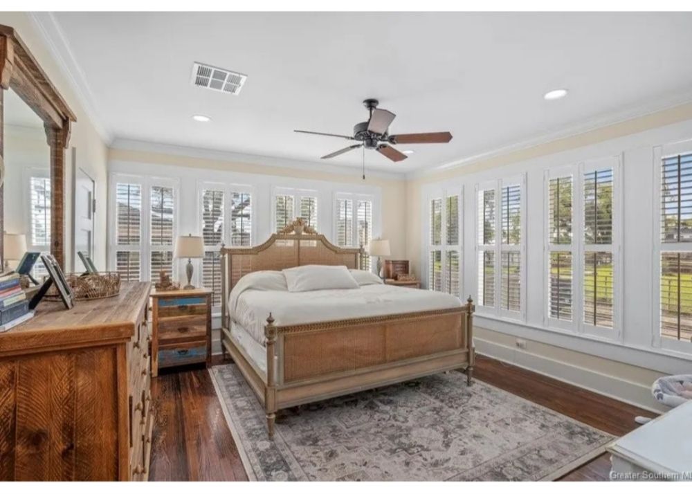 Slide of Simmons Builders