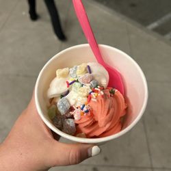 Lol Yogurt - Watermelon and tart frozen yogurt