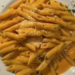 Michelinos Pizzeria - Penne Vodka