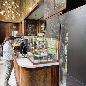 La Cuisine Cafe - The counter where you order. - Breakfast & Brunch Near Me - San Francisco, California