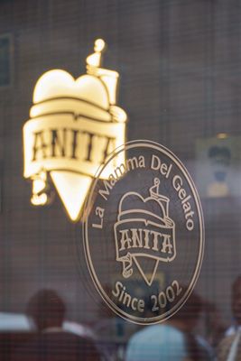 Anita La Mamma del Gelato by null