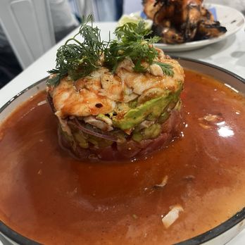 Mariscos El Submarino - Seafood Near Me - Jackson Heights, New York