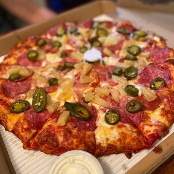 Bear Mountain Pizza - Spicy Bear Pizza - Pizza Near Me - Squaw Valley, California