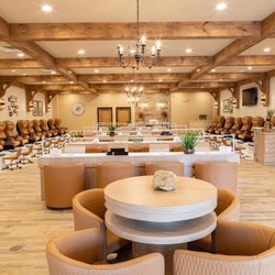 Elegant Nail Spa - Hilltop