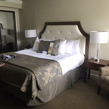 Best Western Plus Island Palms Hotel & Marina - King bed! - San Diego, CA