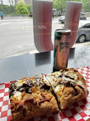 Ugo Pizzeria by null