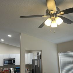Five Star Popcorn Removal - Living Room