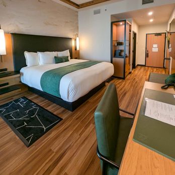 The Swiftwater - Plunge Pool Suite - Hotels Near Me - Swiftwater, Pennsylvania The Swiftwater - Plunge Pool Suite - Hotels Near Me - Swiftwater, Pennsylvania