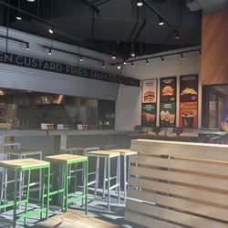 Shake Shack Dedham - Lobby