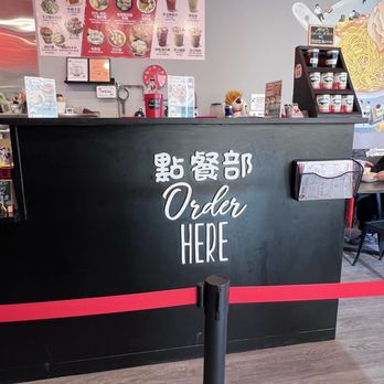 Maxi’s Noodle 2 - Order Counter - Noodles Near Me - Flushing, New York