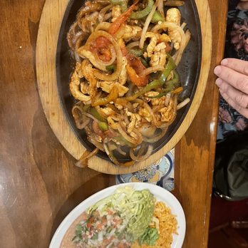 El Vaquero Mexican Restaurant - Chicken Fajita - Mexican Near Me - Albany, Georgia El Vaquero Mexican Restaurant - Chicken Fajita - Mexican Near Me - Albany, Georgia