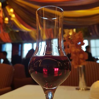 Le Cirque - Port Wine - French Near Me - Las Vegas, Nevada