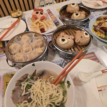 Bun World - Awesome fine! Prices are fair and great food! - Chinese Near Me - Ontario, California Bun World - Awesome fine! Prices are fair and great food! - Chinese Near Me - Ontario, California