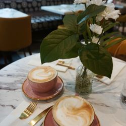 Tiarrés Brunch & Bistro - Two lattes- s'mores flavor and milk chocolate