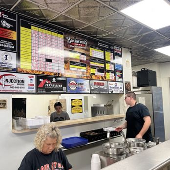 Bodacious Bar-B-Q - Front counter - Barbeque Near Me - Sulphur Springs, Texas