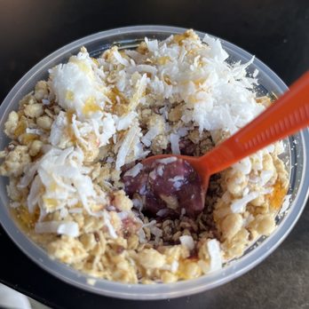 Rush Bowls - The Paradise Bowl with granola, honey & coconut topping. - Juice Bars & Smoothies Near Me - Oakland, California Rush Bowls - The Paradise Bowl with granola, honey & coconut topping. - Juice Bars & Smoothies Near Me - Oakland, California