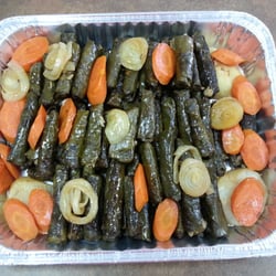 Salades et Fruits - Feuilles de vigne avec légume
