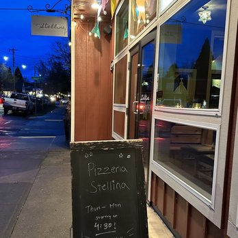 Pizzeria Stellina - Exterior - Pizza Near Me - Portland, Oregon