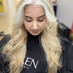 The Perfect Cut 2 - Plastium money piece highlights with pale blonde done by Amy
