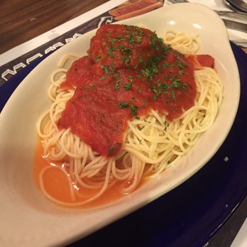 Hoss's Steak & Sea House - Kids' spaghetti - Seafood Near Me - Gettysburg, Pennsylvania